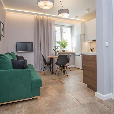 Urban Jungle Apartment In The Heart Of The City Białystok Buitenkant foto
