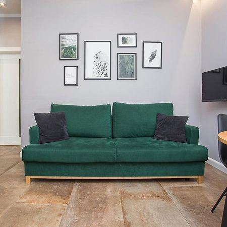 Urban Jungle Apartment In The Heart Of The City Białystok Buitenkant foto