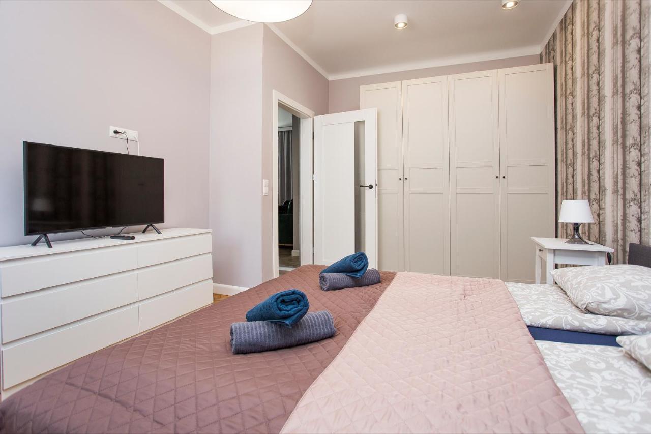Urban Jungle Apartment In The Heart Of The City Białystok Buitenkant foto